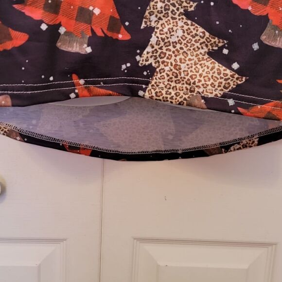 #291 Long Sleeve, leggings Material Crewneck Top, size. L - Picture 4 of 4